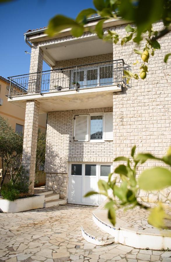 Villa Claudia Lemon Appartment Premantura Zewnętrze zdjęcie